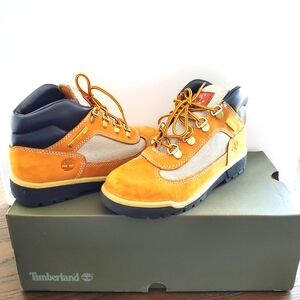 Timberland Youth Field Boots, Kids Size 2, Wheat Nubuck